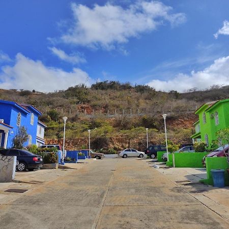 Bella Suite Frente Al Aeropuerto Catia La Mar Exterior foto